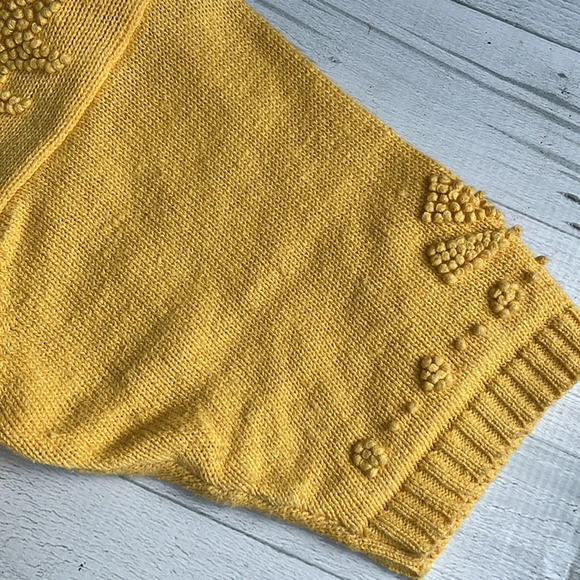 Vintage Yellow Embroidered Short Sleeve Knit Sweater Size M - Picture 3 of 5
